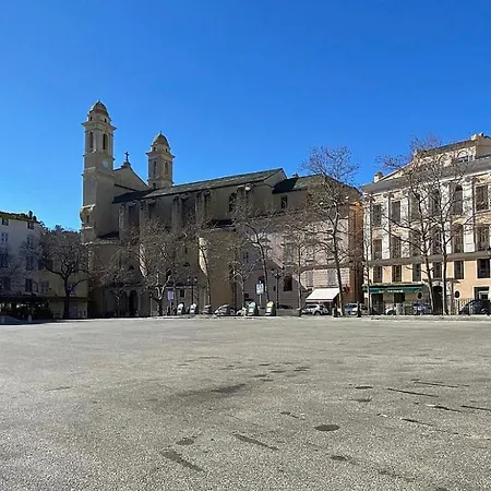 Pepite Bastiaise Place Du Marche *